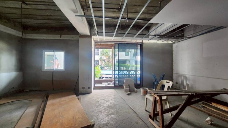 LINE_ALBUM_รวมภาพห้องก่อนแต่ง_251109_8