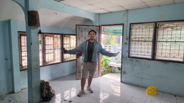 บ้านเทพรัก